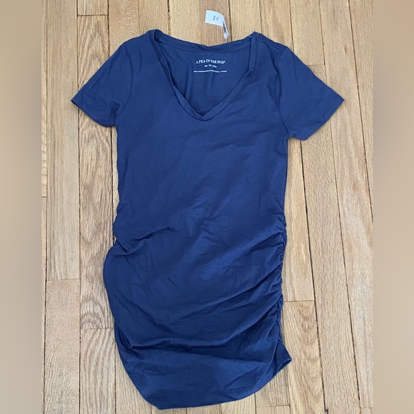 NWT A Pea in the Pod maternity tshirt - Picture 1 of 5